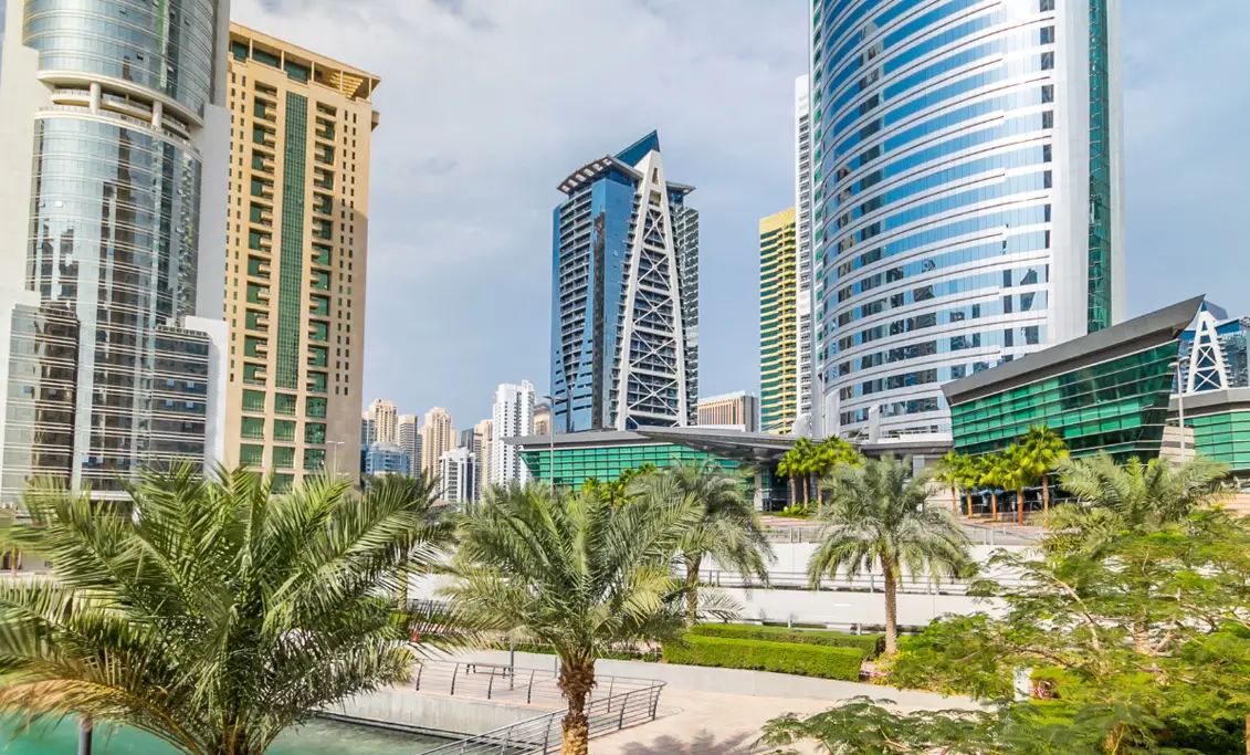 朱美拉湖塔 (JLT)